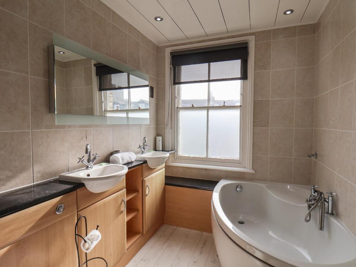 Sunnyvale House Villa Whitby Bagian luar foto